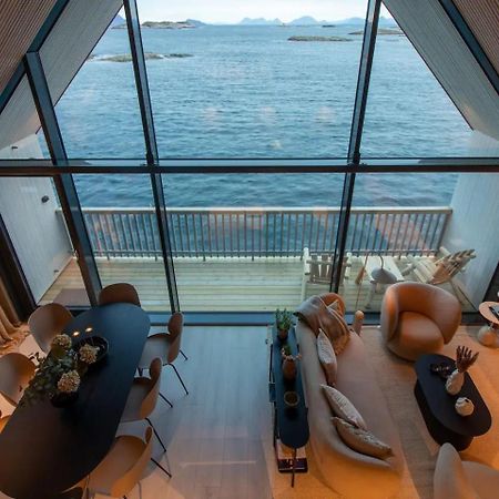 Leilighet Med Fantastisk Utsikt Henningsvaer Bagian luar foto