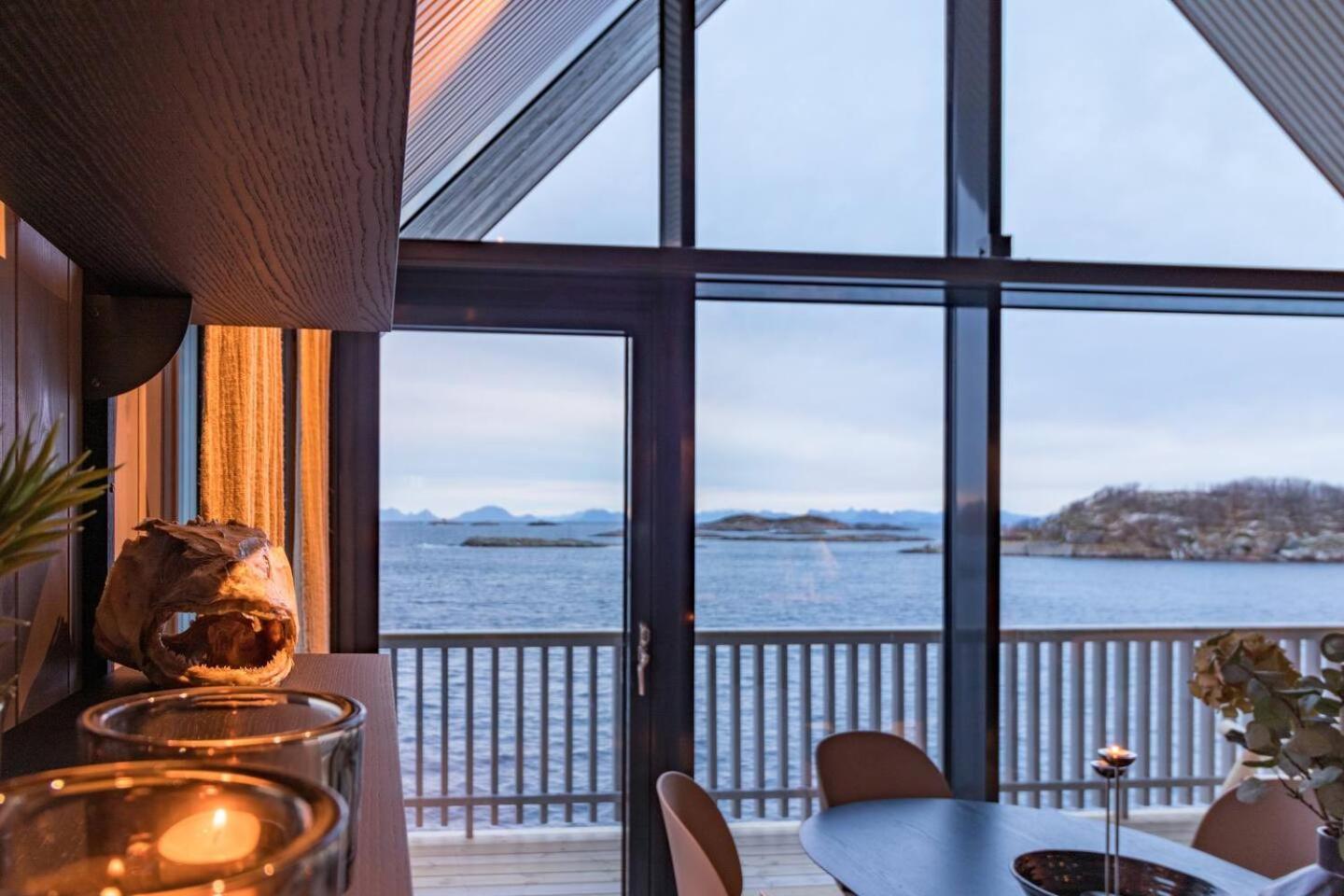 Leilighet Med Fantastisk Utsikt Henningsvaer Bagian luar foto